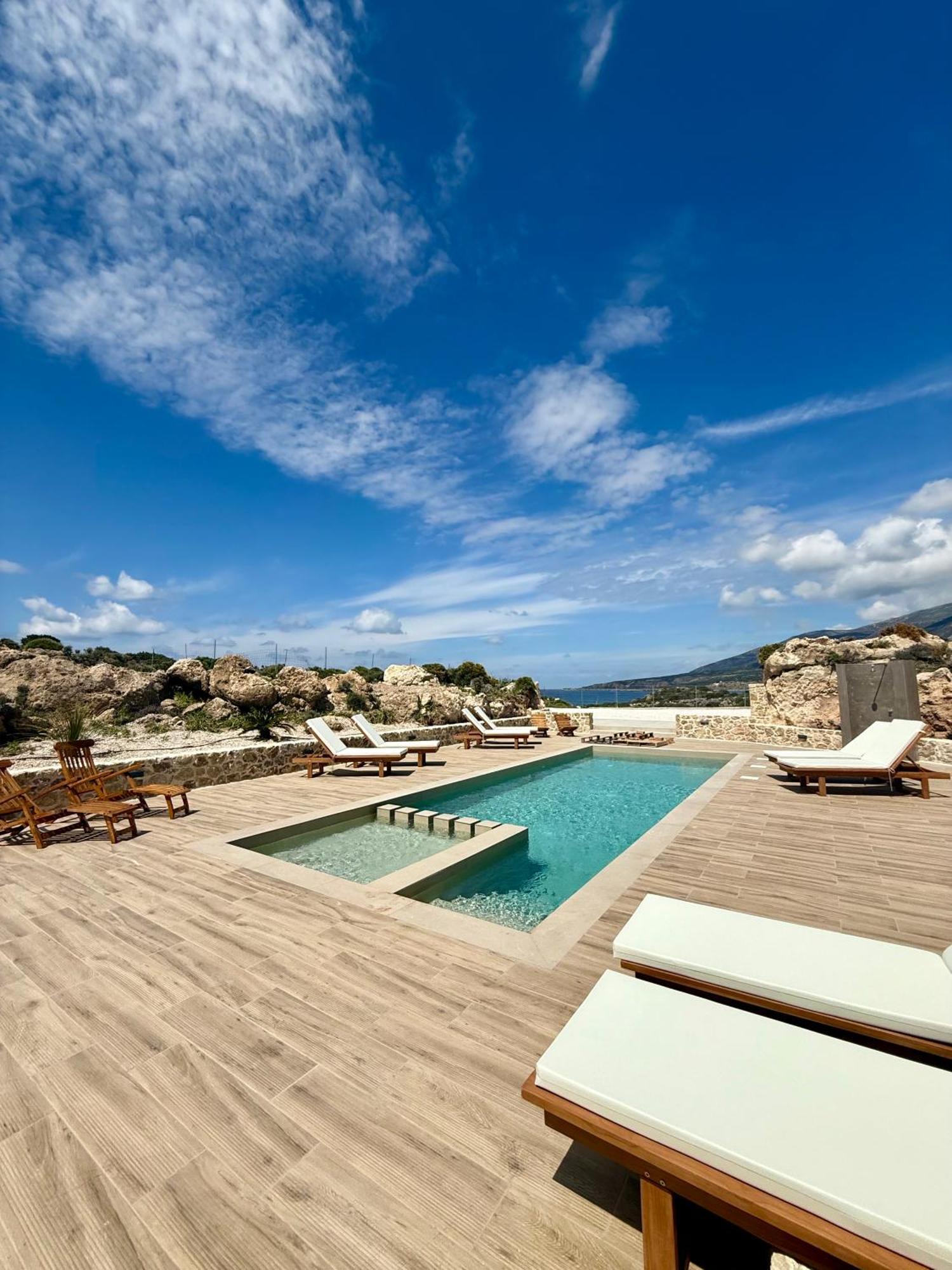 Cove Elafonisi Apartments Agios Pandeleimon  Exterior photo