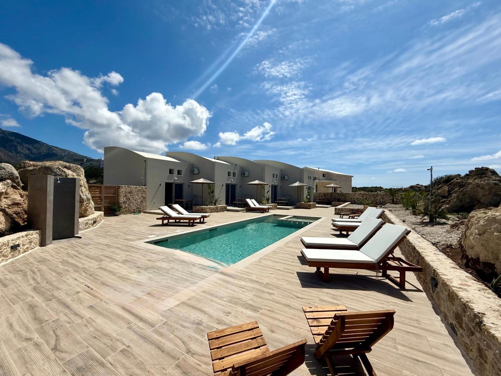 Cove Elafonisi Apartments Agios Pandeleimon  Exterior photo